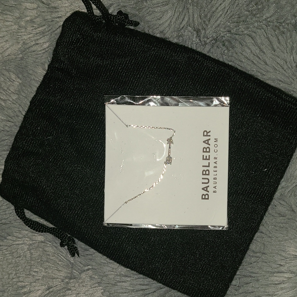 BaubleBar Silver coated arrow necklace